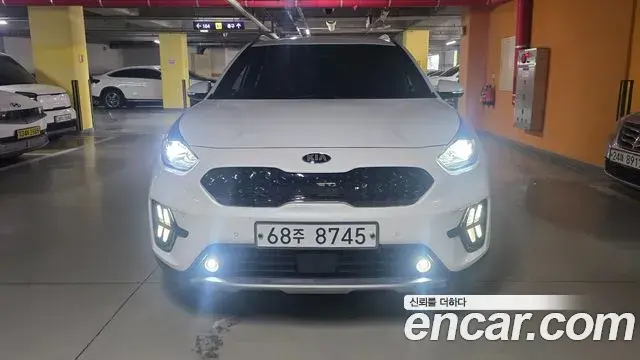Kia Niro 2019 — Photo 1/20