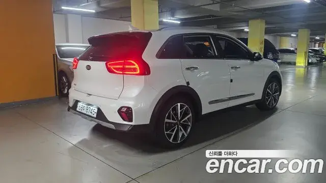 Kia Niro 2019 — Photo 2/20