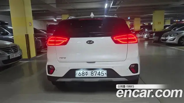 Kia Niro 2019 — Photo 3/20