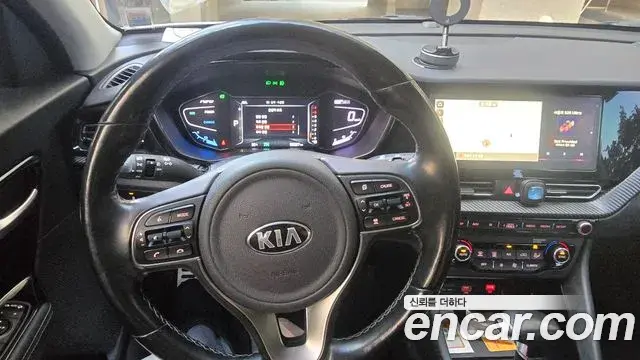 Kia Niro 2019 — Photo 10/20
