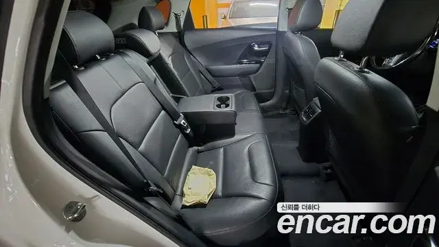 Kia Niro 2019 — Photo 13/20