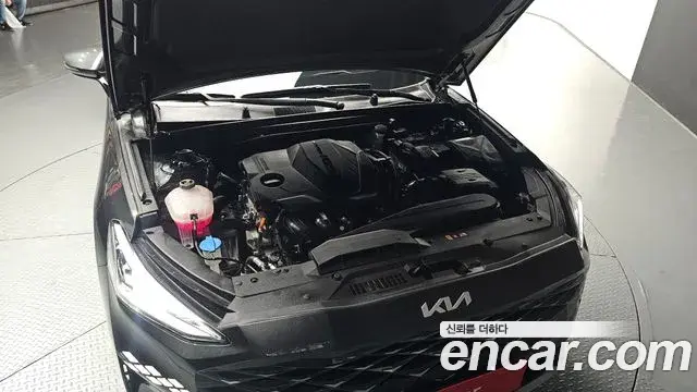 Kia K8 2023 — Photo 6/20