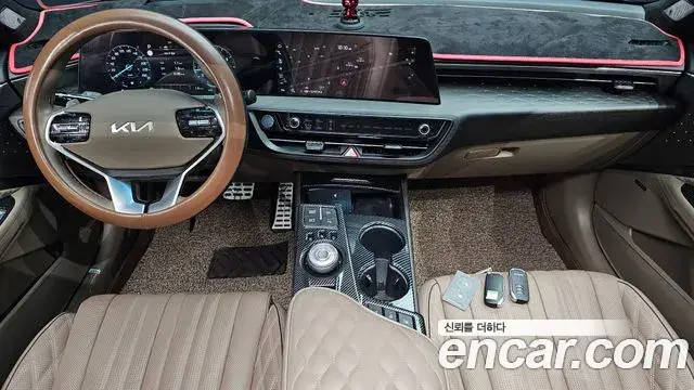 Kia K8 2023 — Photo 7/20