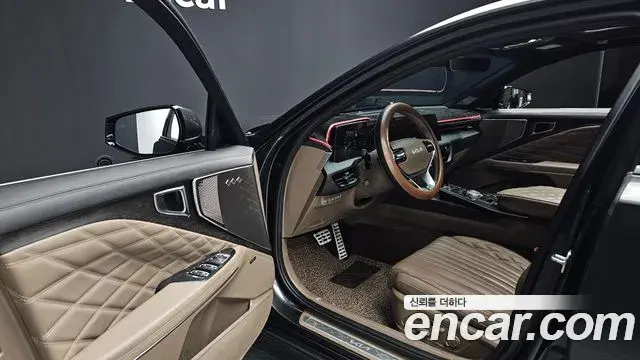 Kia K8 2023 — Photo 10/20
