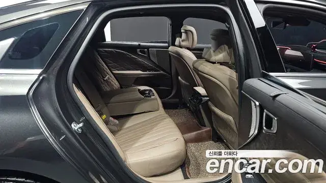 Kia K8 2023 — Photo 11/20