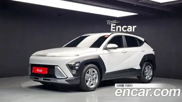 Hyundai Kona 2023 — Photo 1/20
