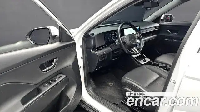Hyundai Kona 2023 — Photo 10/20