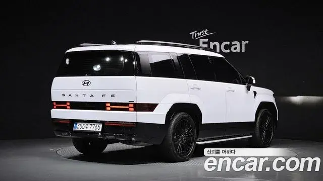 Hyundai Santa Fe 2024 — Photo 2/20