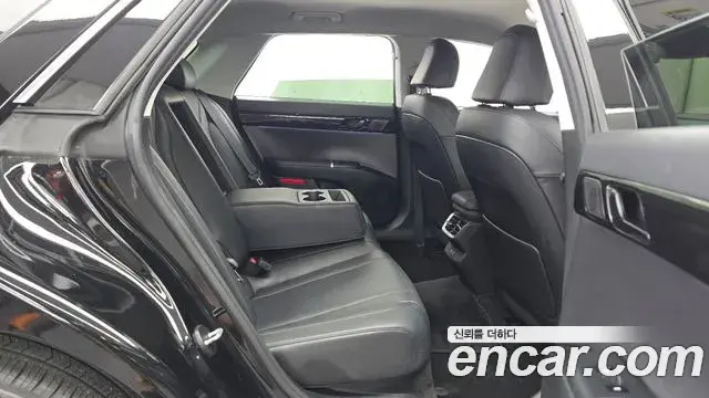 Hyundai Grandeur 2023 — Photo 12/20