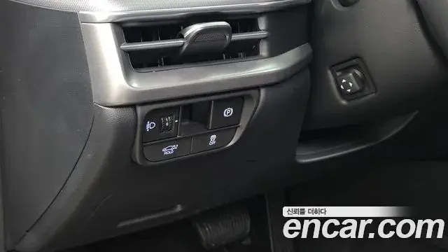 Hyundai Grandeur 2023 — Photo 17/20