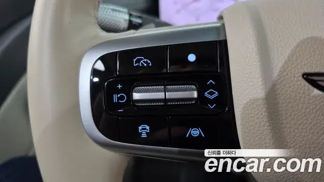 Genesis Electrified G80 2024 — Photo 16/20