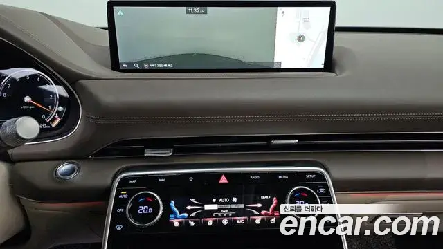 Genesis GV80 2021 — Photo 14/20