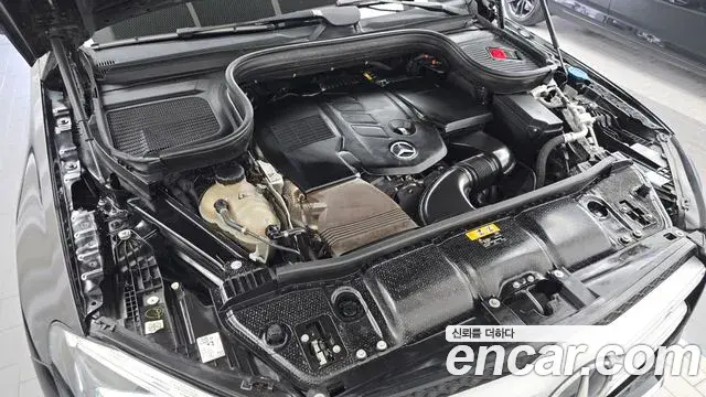 Mercedes-Benz GLE-Class 2019 — Фото 6/20