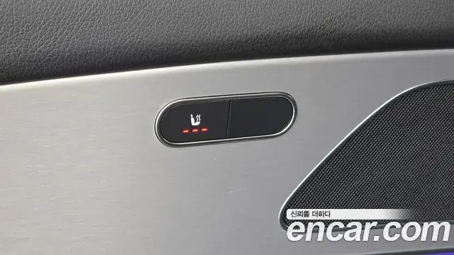 Mercedes-Benz GLE-Class 2019 — Фото 19/20