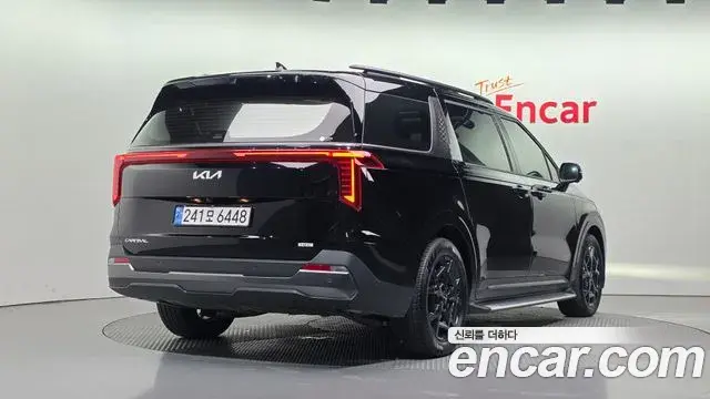Kia Carnival 2024 — Photo 2/20