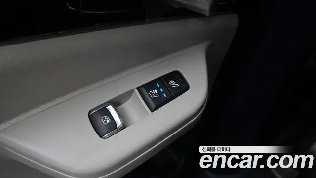 Kia Carnival 2024 — Photo 16/20