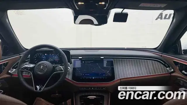 Mercedes-Benz E-Class 2026 — Photo 14/20