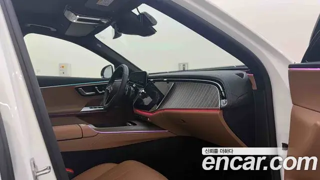 Mercedes-Benz E-Class 2026 — Photo 15/20