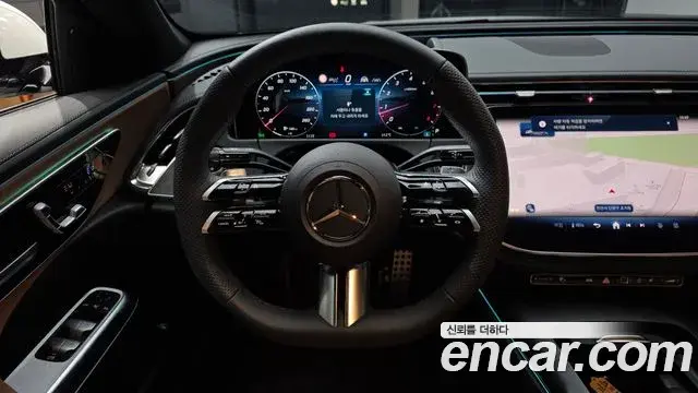 Mercedes-Benz E-Class 2026 — Фото 15/20