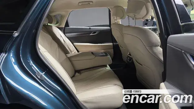 Genesis Electrified G80 2021 — Photo 11/20