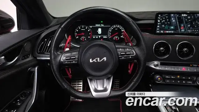 Kia Stinger 2022 — Фото 12/20