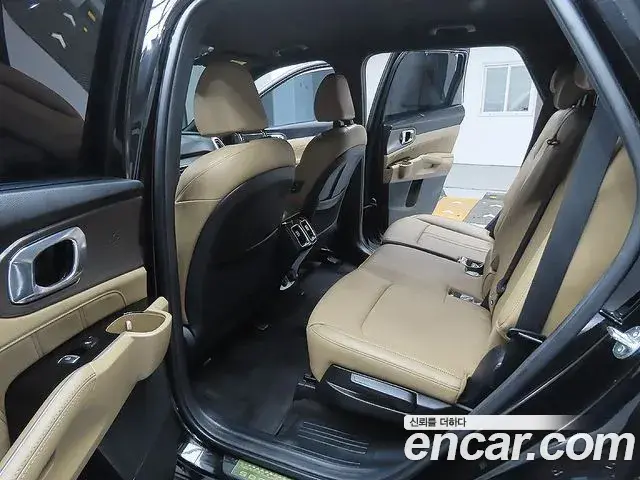 Kia Sorento 2024 — Photo 8/20