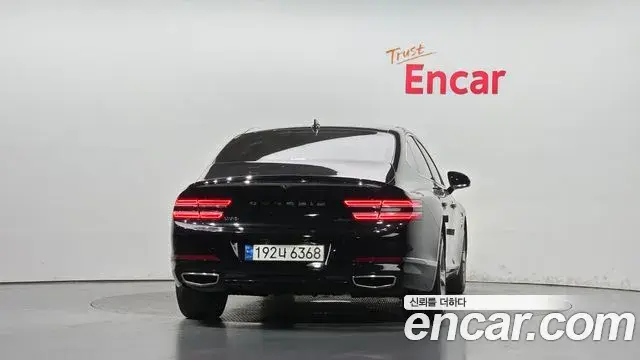 Genesis Electrified G80 2021 — Photo 4/20