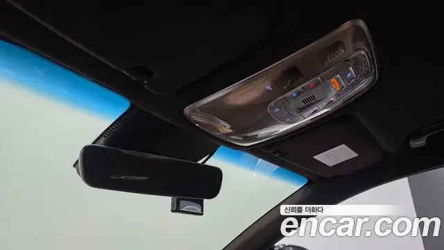 Genesis Electrified G80 2021 — Photo 19/20