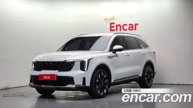 Kia Sorento 2023 — Photo 1/20