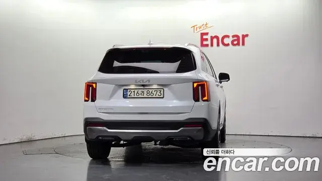Kia Sorento 2023 — Photo 4/20