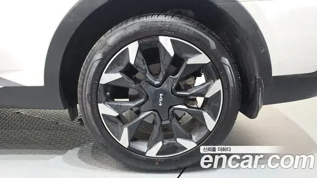 Kia Sorento 2023 — Photo 5/20