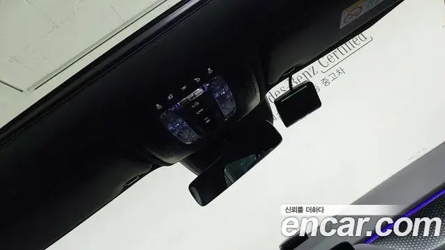 Mercedes-Benz GLA-Class 2025 — Photo 17/18