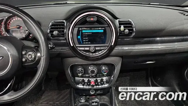 Mini Cooper Clubman 2020 — Photo 14/20