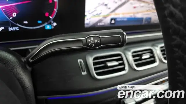 Mercedes-Benz GLE-Class 2023 — ფოტო 9/20