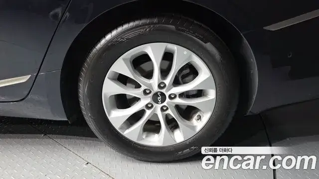 Kia K8 2024 — Photo 5/20
