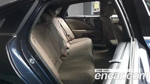 Kia K8 2024 — Photo 12/20