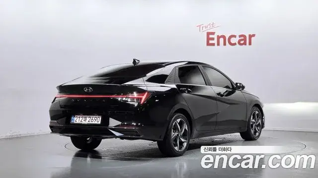 Hyundai Avante 2022 — Photo 2/20
