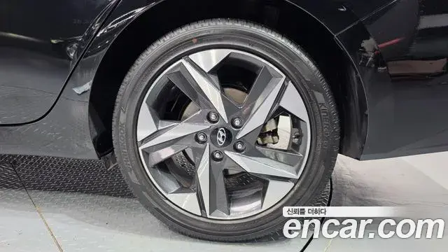 Hyundai Avante 2022 — Photo 5/20
