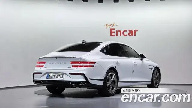 Genesis Electrified G80 2024 — Photo 2/20