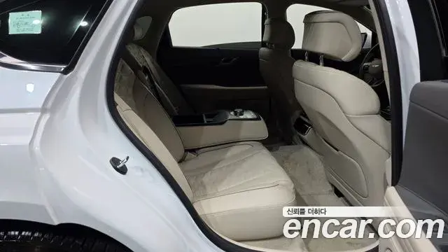 Genesis Electrified G80 2024 — Photo 12/20