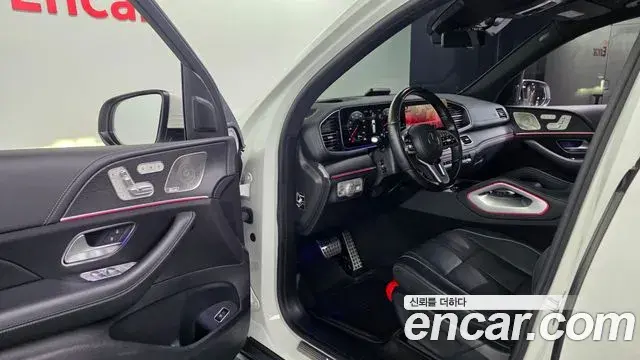 Mercedes-Benz GLS-Class 2023 — Photo 10/20