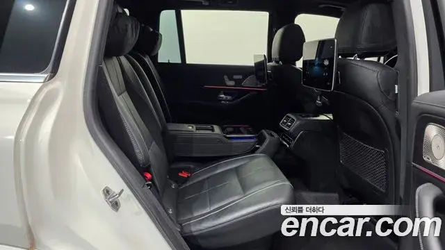 Mercedes-Benz GLS-Class 2023 — Photo 12/20