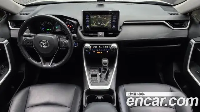 Toyota RAV4 2019 — Photo 7/20