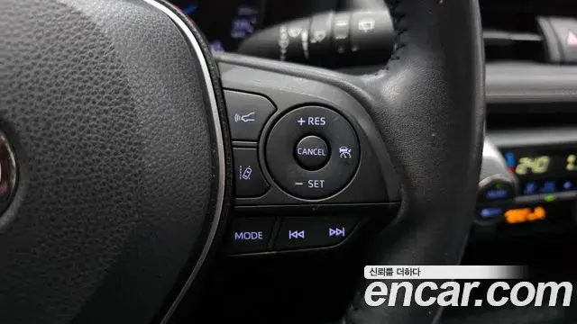Toyota RAV4 2019 — Photo 16/20