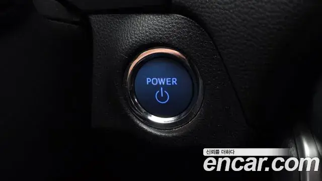 Toyota RAV4 2019 — Photo 20/20