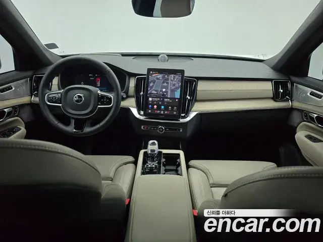 Volvo XC90 2025 — Photo 6/20