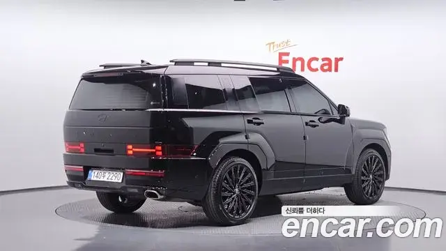 Hyundai Santa Fe 2025 — Photo 2/20