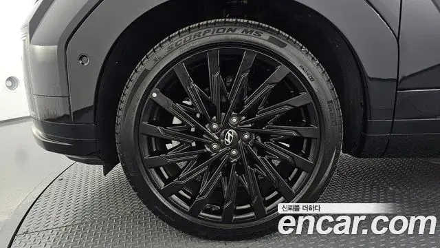Hyundai Santa Fe 2025 — Photo 5/20