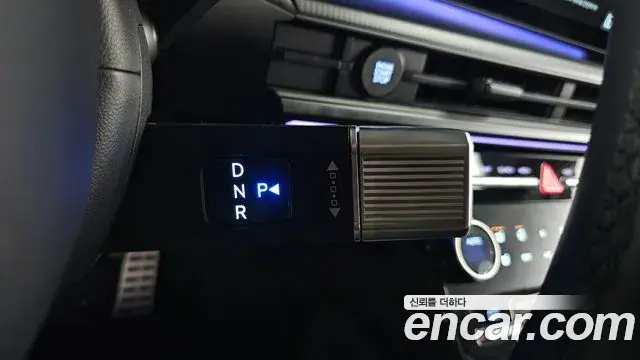 Hyundai Santa Fe 2025 — Photo 9/20