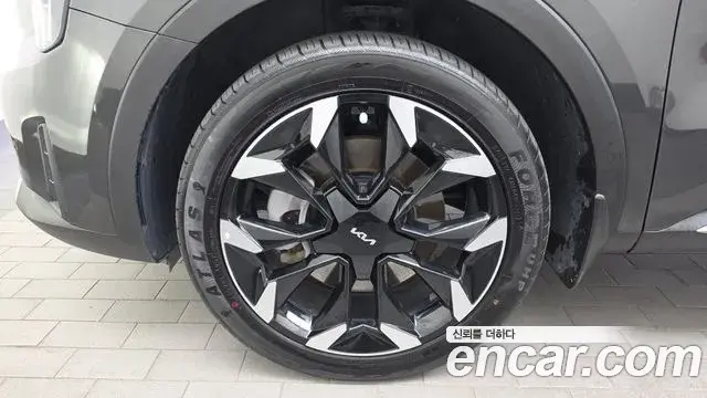 Kia Sorento 2024 — Photo 5/20